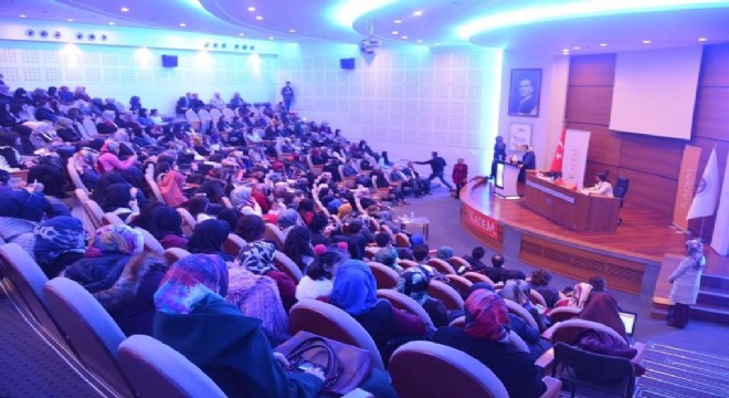 KADEM'den Cumhurbaşkanlığı Sistemi semineri
