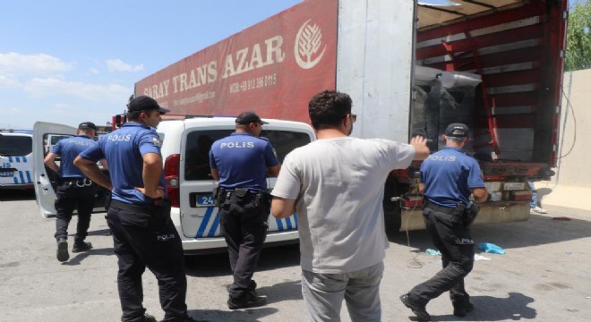 Kaçak göçmen taşıyan sürücü tutuklandı