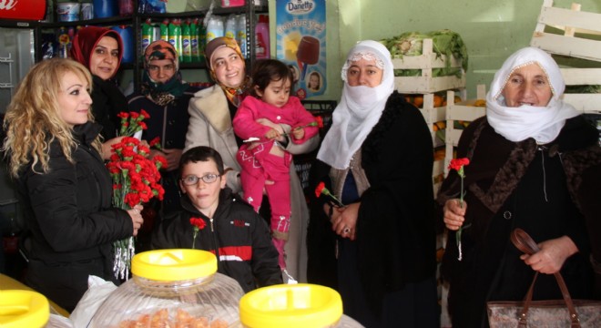 Kadın Meclisi Karayazı'ya çıkarma yaptı