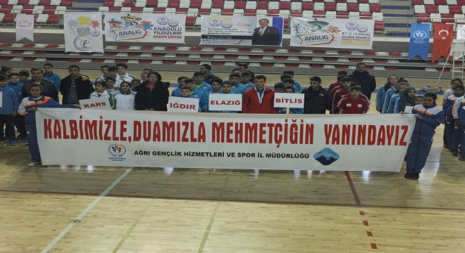 ‘Kalbimizle Duamızla Mehmetçiğin Yanındayız'