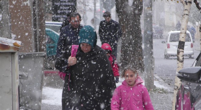 Kar Erzurum yolunda