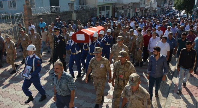 Karahan, son yolculuğuna uğurlandı
