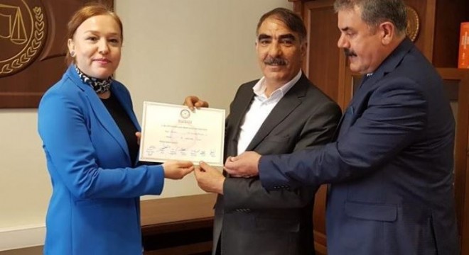 Karlıova'da AK sevinç