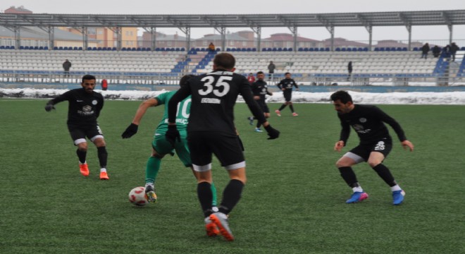 Kars 36 Spor: 3 Yakutiye Spor: 1