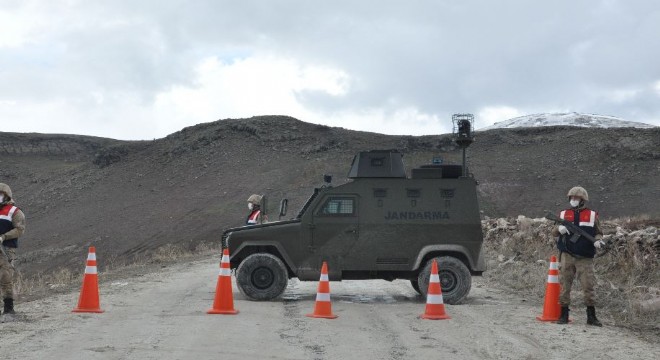 Kars'ta bir köy daha karantinaya alındı