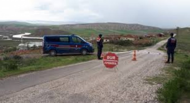 Kars'ta bir köy virüsten karantinaya alındı