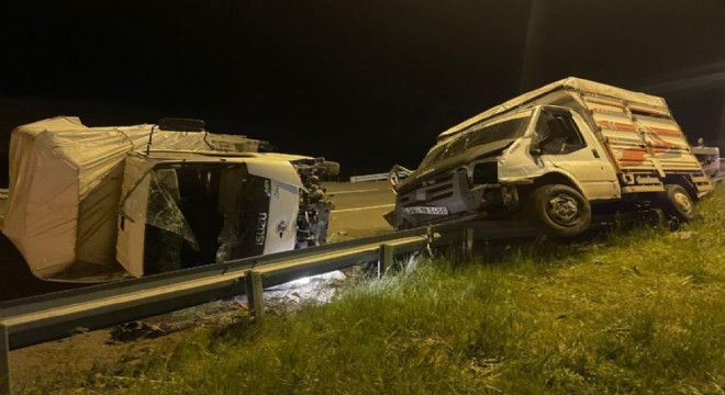 Kars yolunda trafik kazası: 3 yaralı