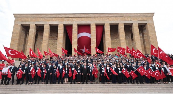 Kasapoğlu: ‘Gençlerimiz insanlığın umudu'