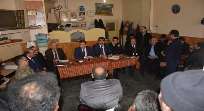 Kaymakam Aksu vatandaşları dinledi