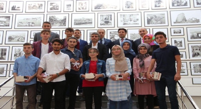 Kaymakam Turan'dan başarıya ödül