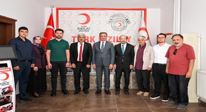 Kızılay Vali Baruş'u ağırladı