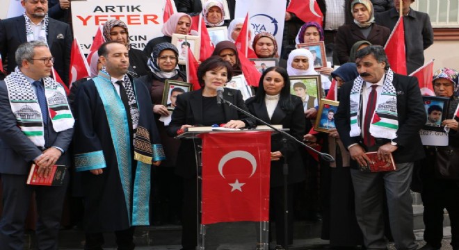 Koçyiğit'ten Diyarbakır annelerine destek