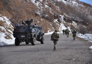Mehmetçik için dua zinciri oluşturuldu