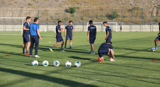 MKE Ankaragücü Palandöken'de güç depoluyor
