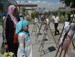 Mısır katliamına sergili tepki 