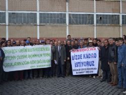 Mevsimlik işçiler kadro bekliyor