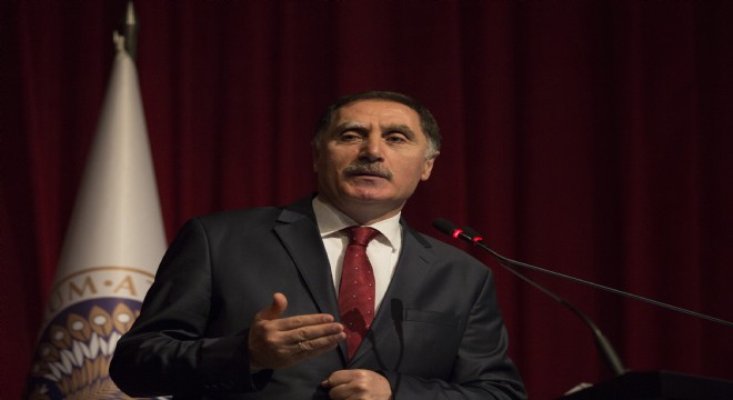 Malkoç,‘Geçmişten Günümüze Türkiye'yi anlattı