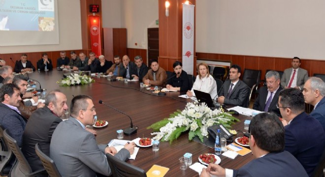 Memiş süt sanayicileri ile bir araya geldi