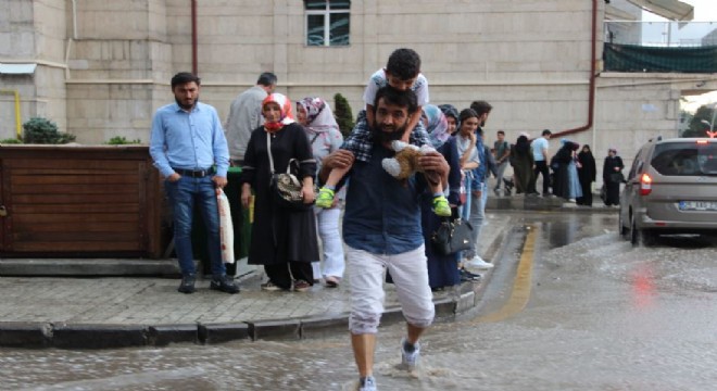 Meteorolojiden sağanak yağış uyarısı