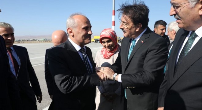Aydemir: ‘Erzurum ulaşımda tarihi rekorların adresi'