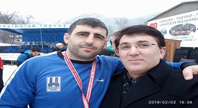 Milli Güreşçi Gör kardeşler Oltu'nun gururu