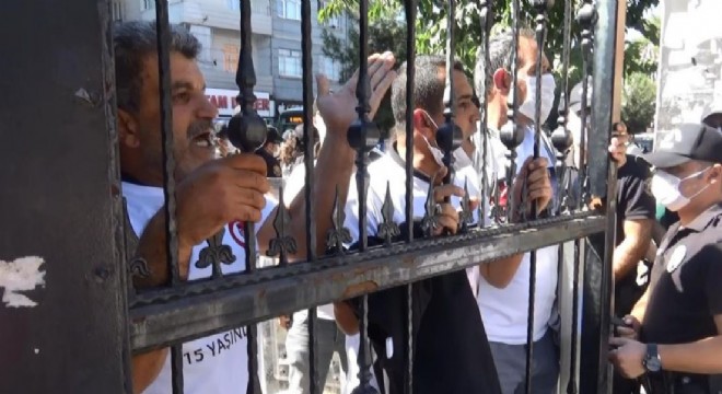 Nöbetteki ailelerden İHD'ye açıklama çağrısı