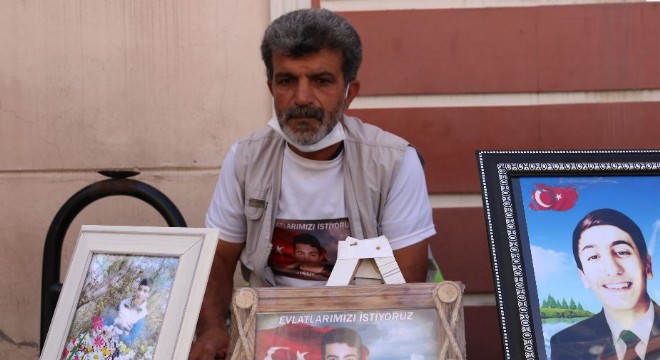 Nöbetteki ailelerin hikayeleri yürek yakıyor