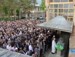 Oltu Ebru Hemşireyi uğurladı