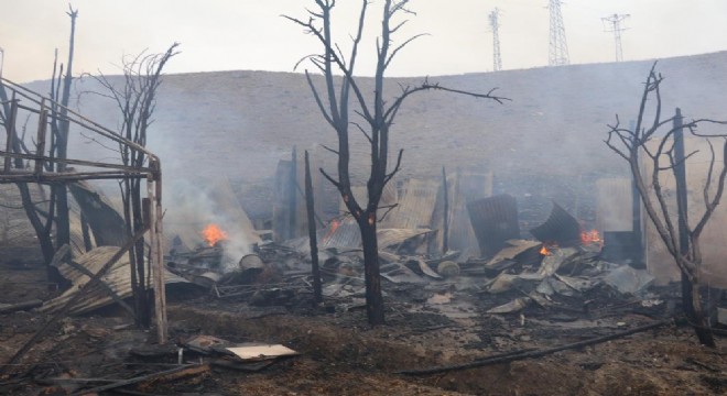 Oltu Kurupınar'da yangın