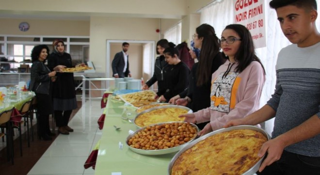 Oltu MYO'da Yöresel Lezzetler tanıtılıyor