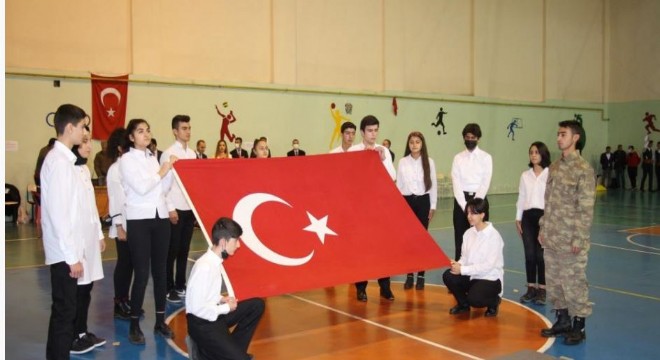 Oltu'da Cumhuriyet Bayramı milli coşkuyla kutlandı