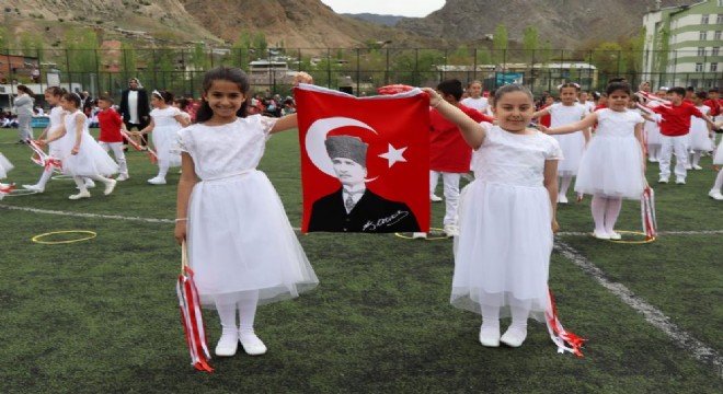 Oltu'da Milli coşku doruktaydı
