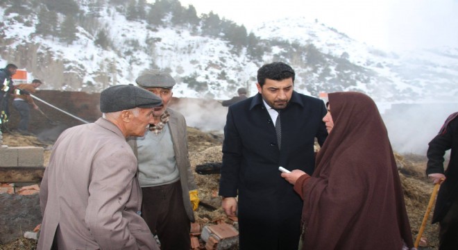 Oltu'da ahır ve merek yangını