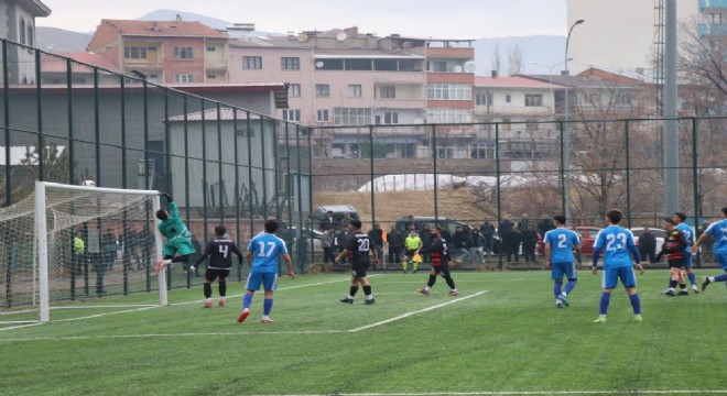 Oltu'da futbol şöleni