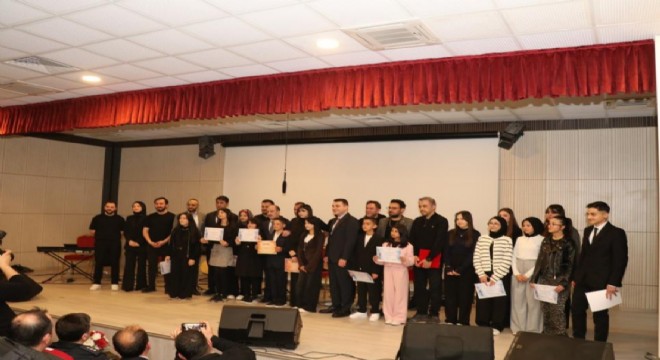 Oltu'da genç sesler ter döktü