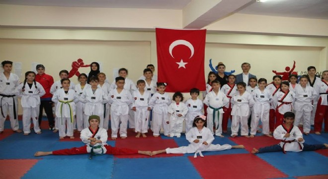 Oltulu gençler Tekvandoya yoğunlaştı