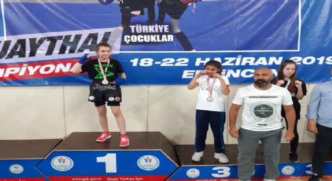 Olurlu Elvin Erzurum'un gururu oldu