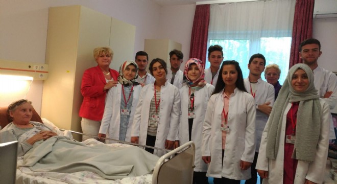 Olurlu öğrenciler Avrupa stajındaydı