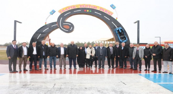 Orhan'dan sahada yatırım sunumu