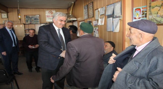 Öz: Vesayetçilerin son çırpınışları