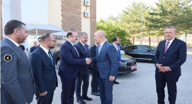 Özvar, bölge üniversiteleri rektörleriyle bir araya geldi