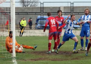 Erzurumspor ilk 10'a giremedi
