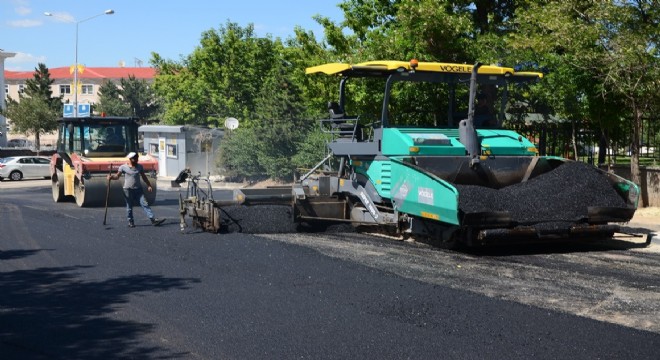 Palandöken Belediyesi'nden asfalt seferberliği