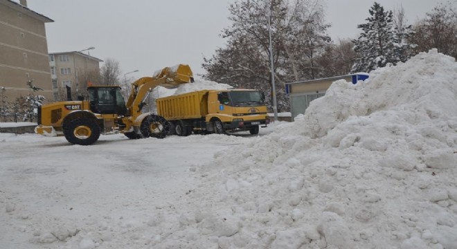 Palandöken'de -30 derecede kar mesaisi
