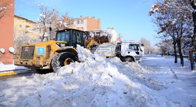 Palandöken'de kar nöbeti