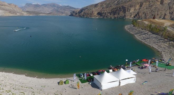 Palandöken'den Uzundere'ye doğayla iç içe festival