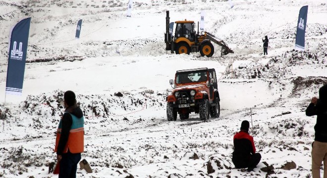 Parkurları aştılar, soğuğa takıldılar