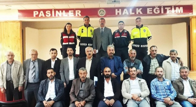 Pasinler'de servis sürücülerine trafik semineri