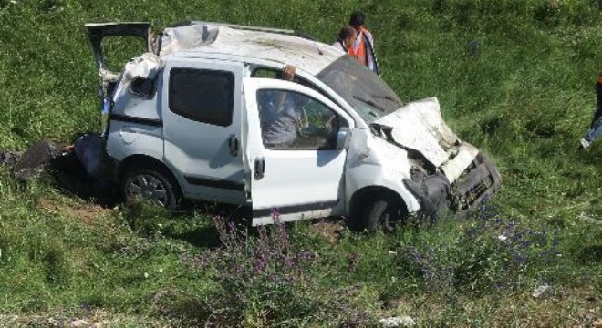 Pasinler'de trafik kazası: 2 yaralı