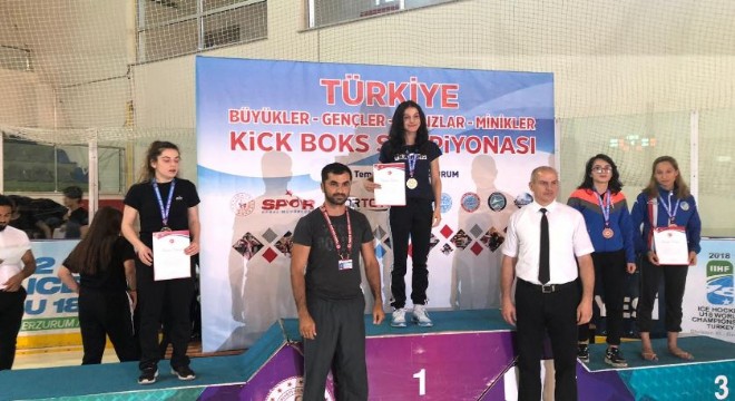 Pasinler'den şampiyonlukla ayrıldı